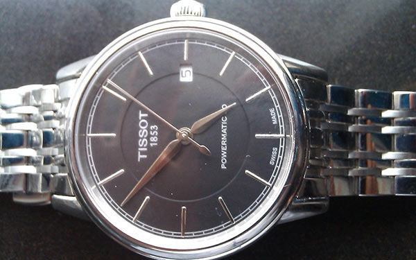 天梭腕表进灰了处理办法汇总（图）